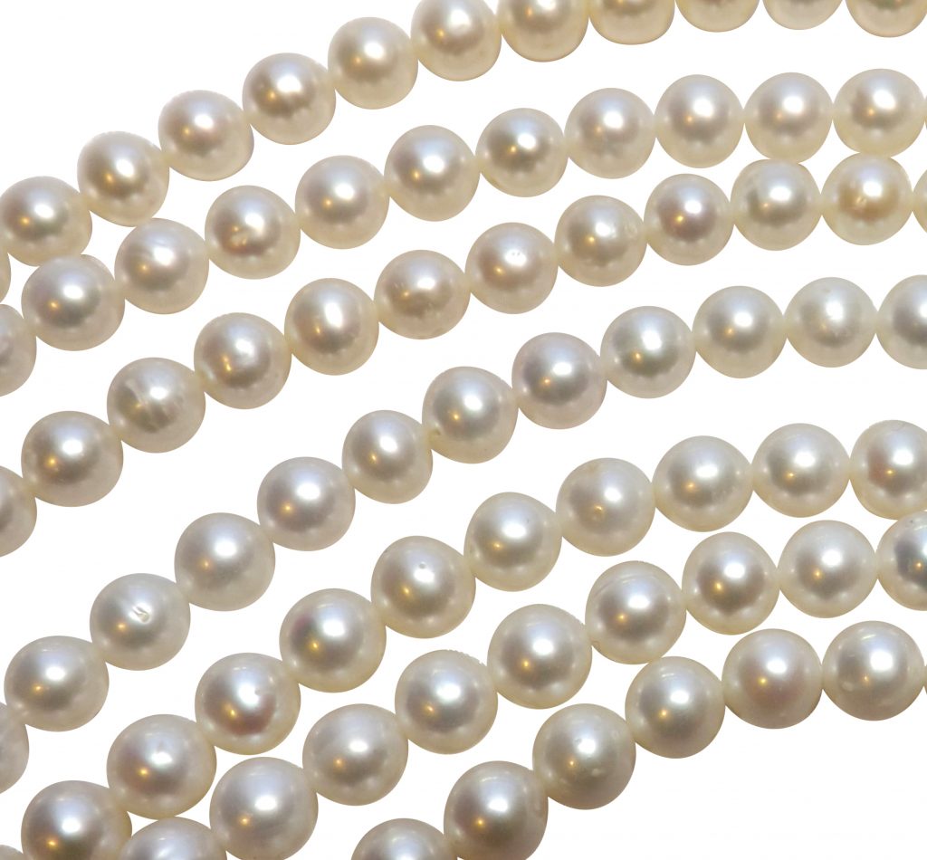 7-8mm AA+ High Quality Round Shaped Pearls on Temporary Strand